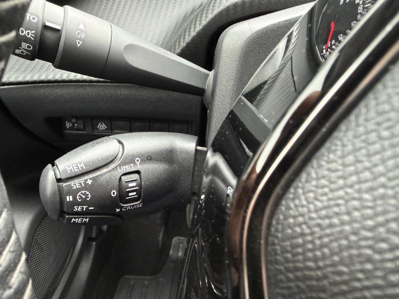 Image de la voiture Peugeot 2008