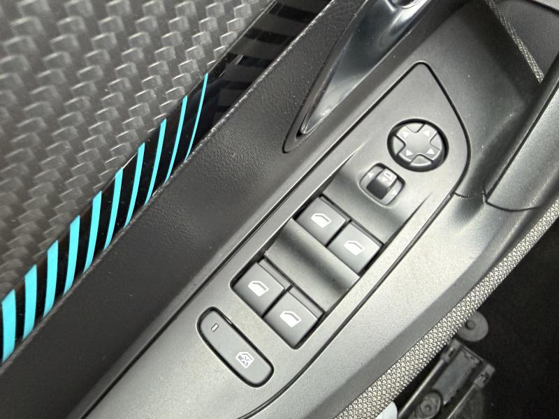Image de la voiture Peugeot 2008