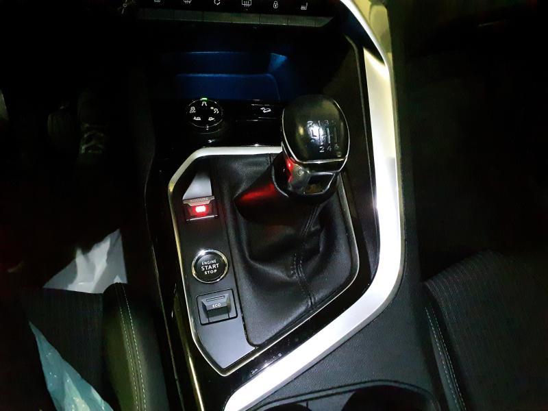 Image de la voiture Peugeot 5008