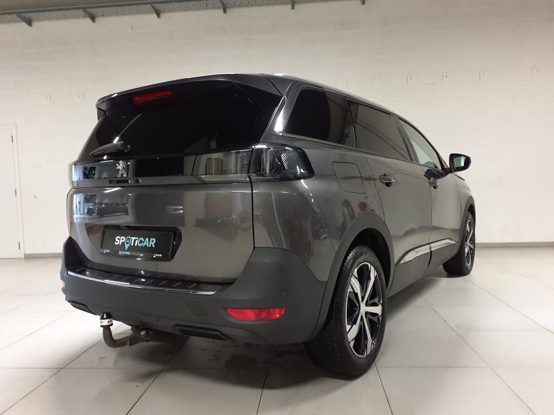 Image de la voiture Peugeot 5008