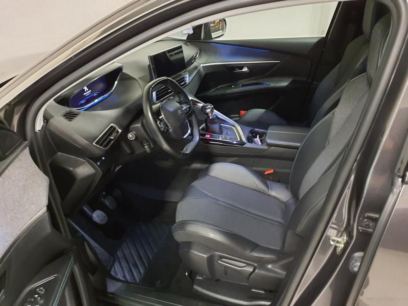 Image de la voiture Peugeot 5008