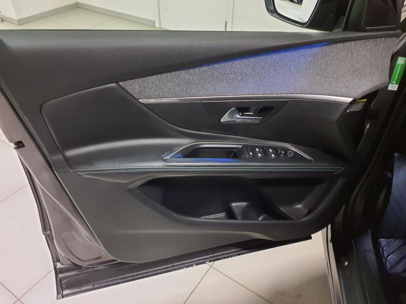 Image de la voiture Peugeot 5008