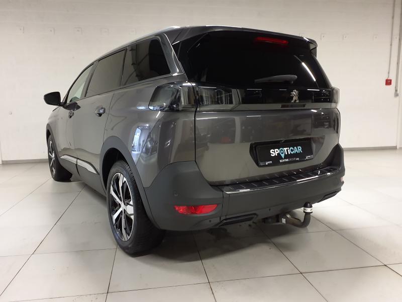 Image de la voiture Peugeot 5008