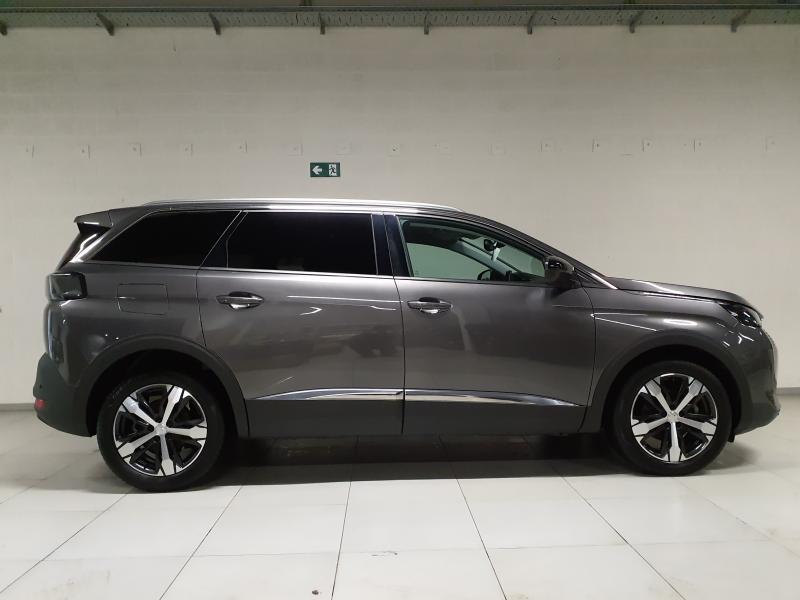 Image de la voiture Peugeot 5008