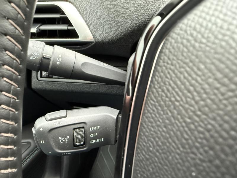 Image de la voiture Peugeot 3008