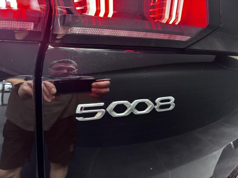 Image de la voiture Peugeot 5008