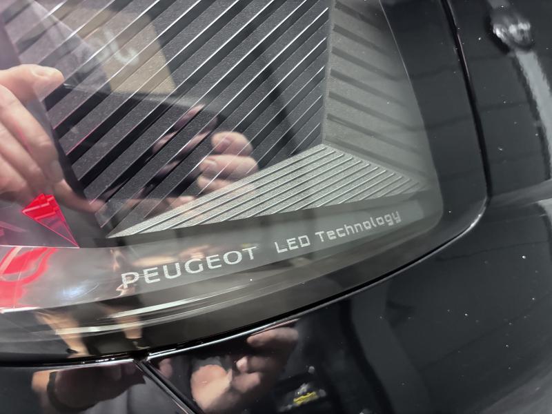Image de la voiture Peugeot 5008