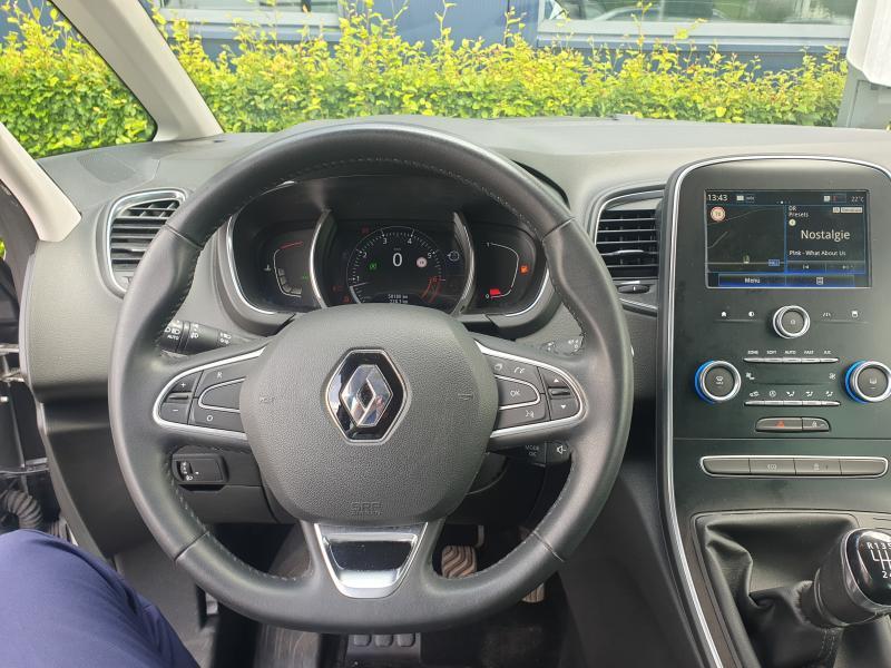 Image de la voiture Renault Scenic