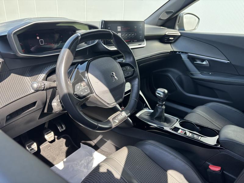 Image de la voiture Peugeot 2008