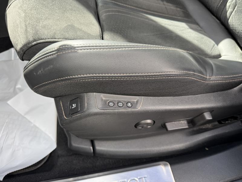 Image de la voiture Peugeot 3008