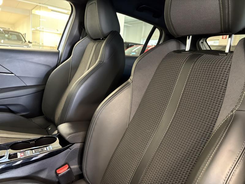 Image de la voiture Peugeot e-208