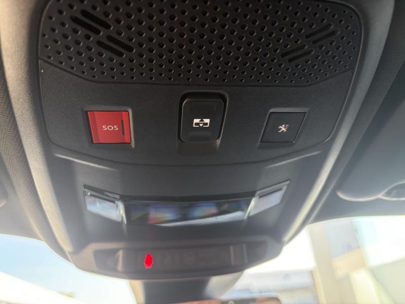 Image de la voiture Peugeot 2008