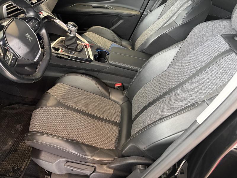 Image de la voiture Peugeot 3008