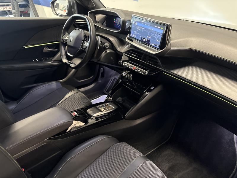 Image de la voiture Peugeot 2008
