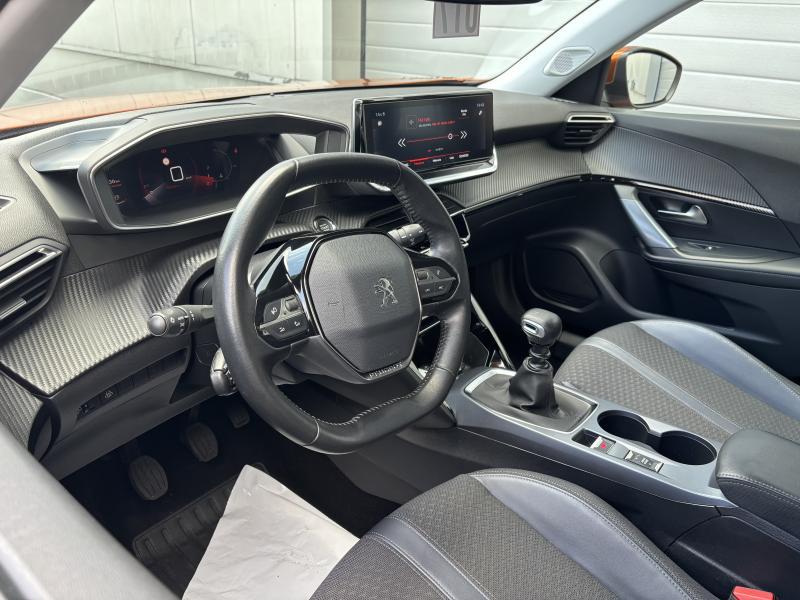 Image de la voiture Peugeot 2008