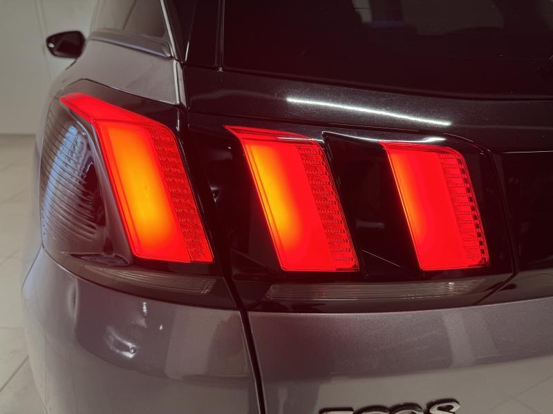 Image de la voiture Peugeot 3008