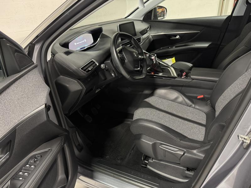 Image de la voiture Peugeot 3008