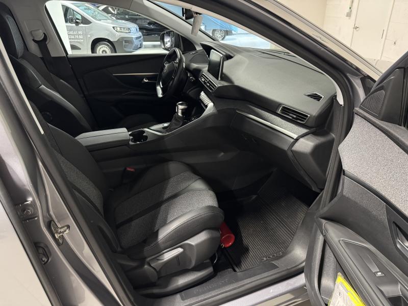 Image de la voiture Peugeot 3008