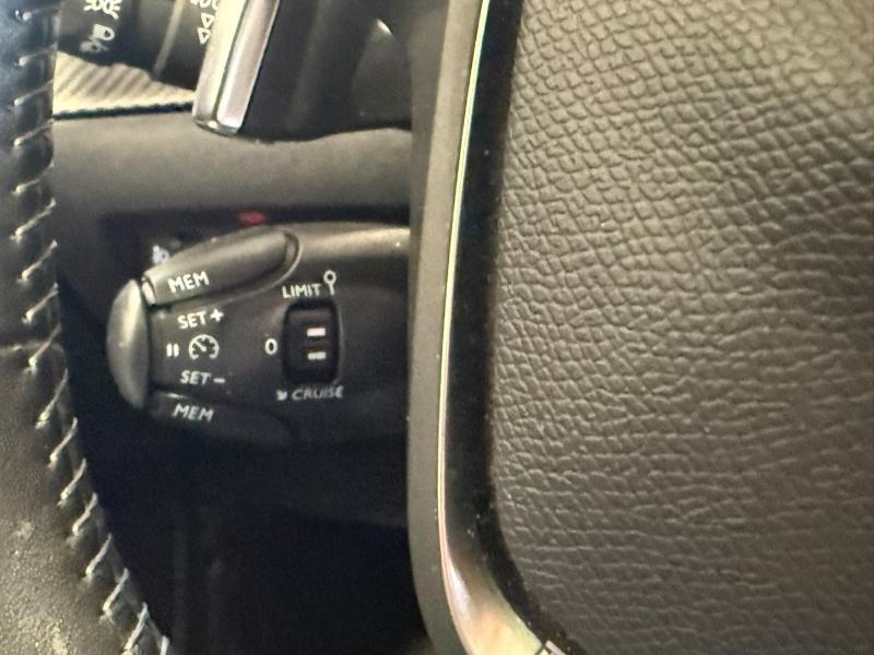 Image de la voiture Peugeot 2008