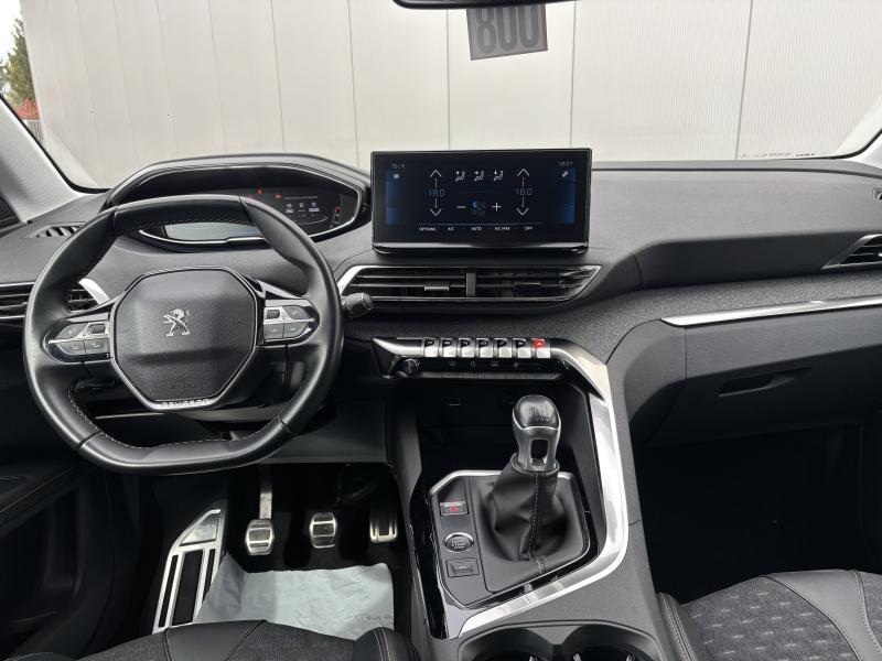 Image de la voiture Peugeot 3008