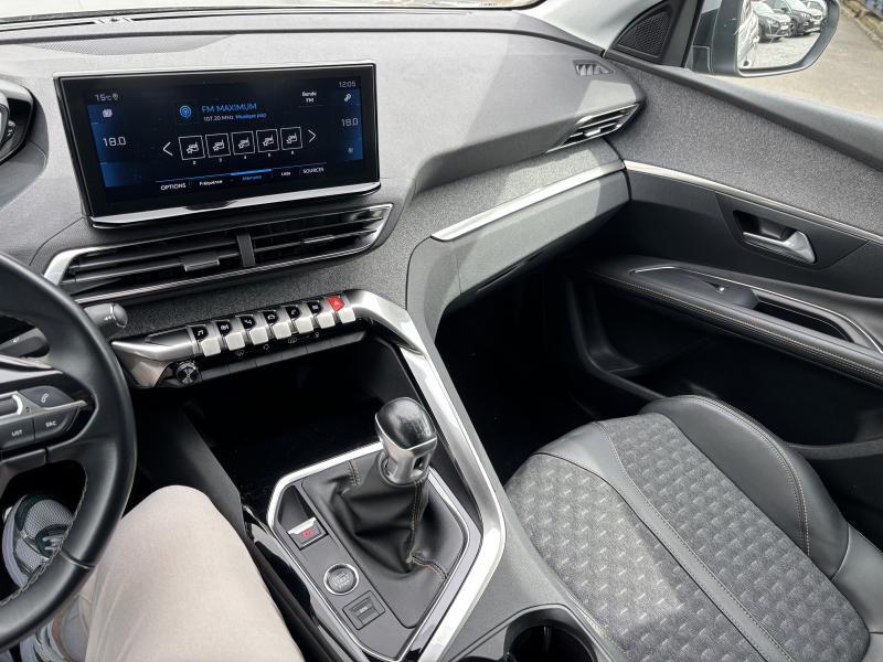 Image de la voiture Peugeot 3008