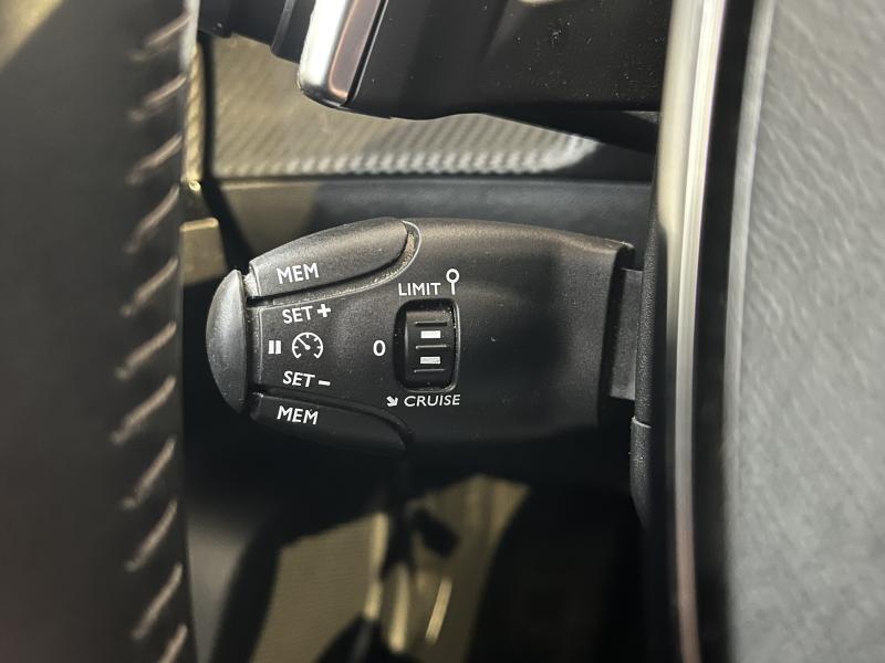 Image de la voiture Peugeot 2008