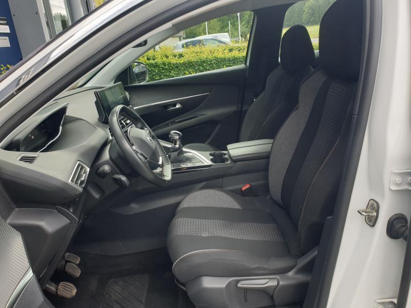 Image de la voiture Peugeot 3008