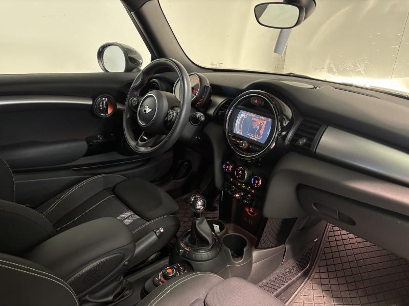 Image de la voiture MINI Cooper