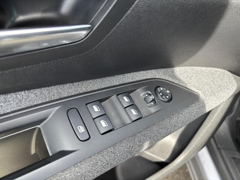 Image de la voiture Peugeot 5008