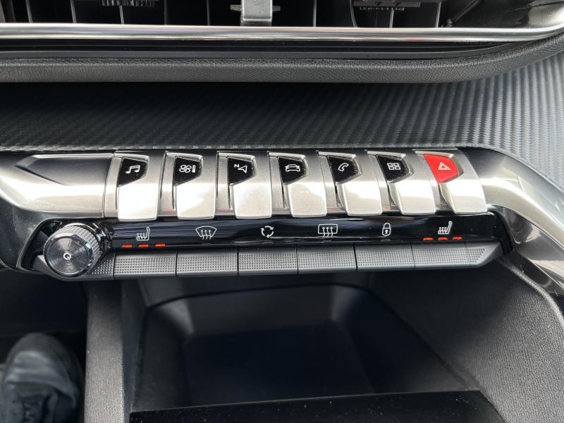 Image de la voiture Peugeot 5008