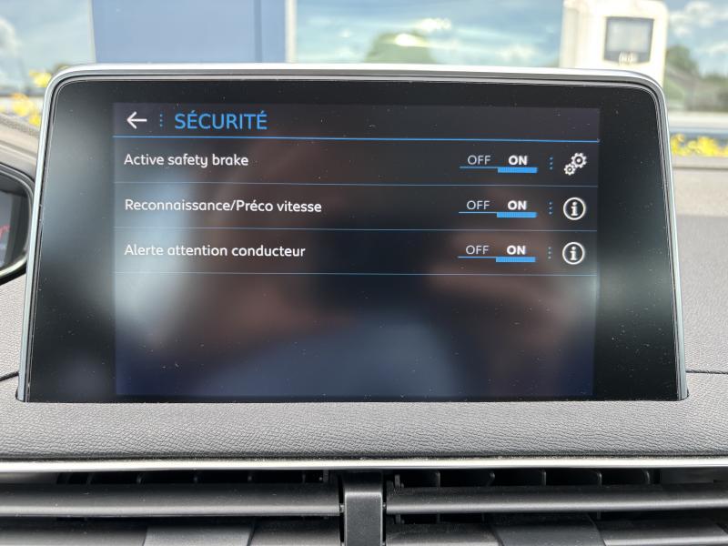 Image de la voiture Peugeot 5008