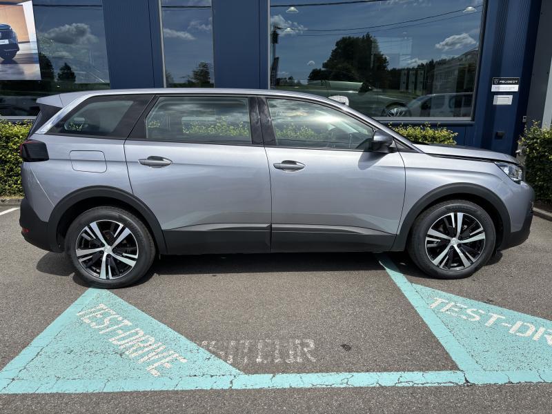 Image de la voiture Peugeot 5008