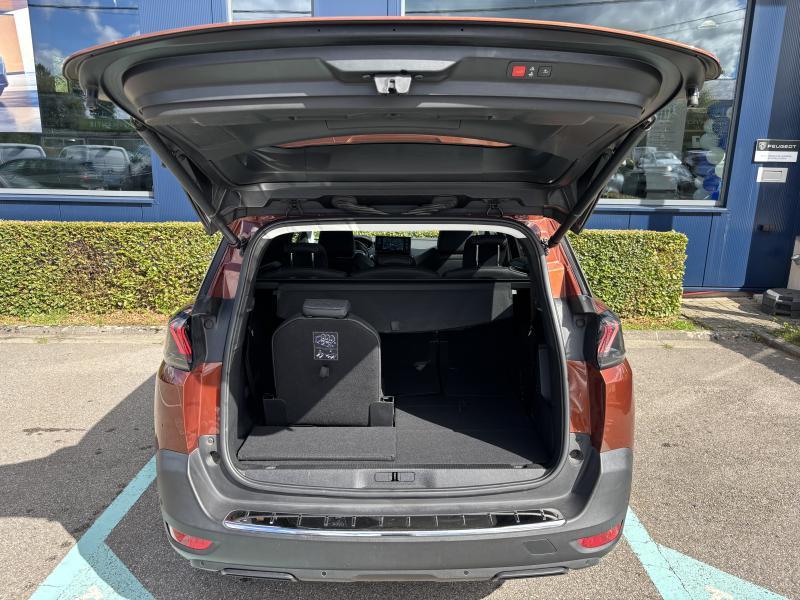 Image de la voiture Peugeot 5008