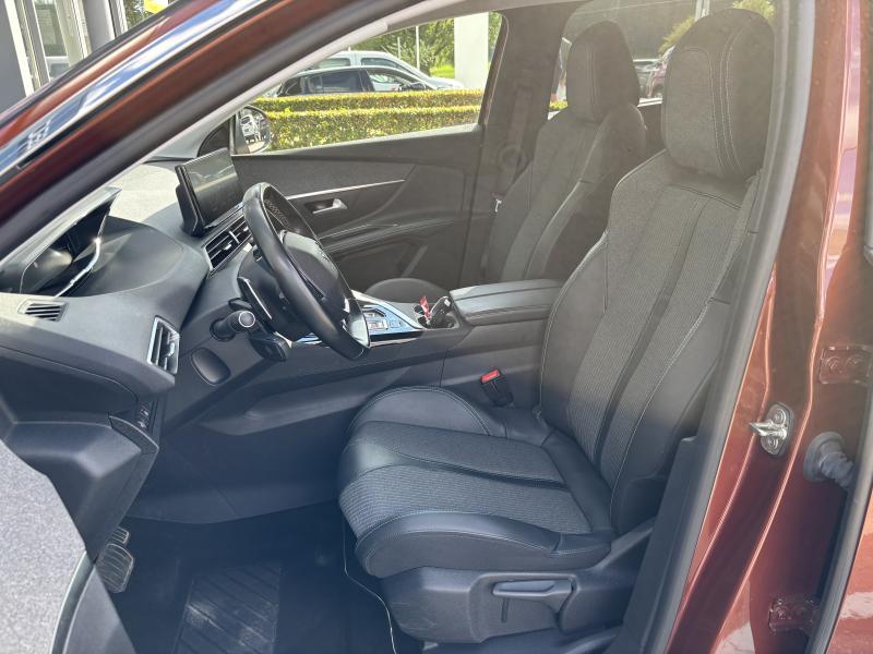 Image de la voiture Peugeot 5008