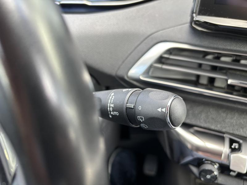Image de la voiture Peugeot 5008