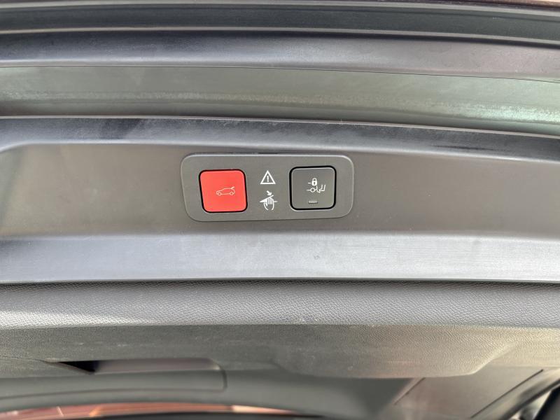 Image de la voiture Peugeot 5008