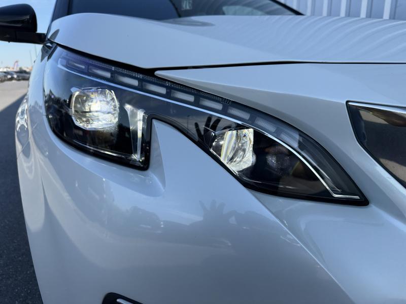 Image de la voiture Peugeot 3008