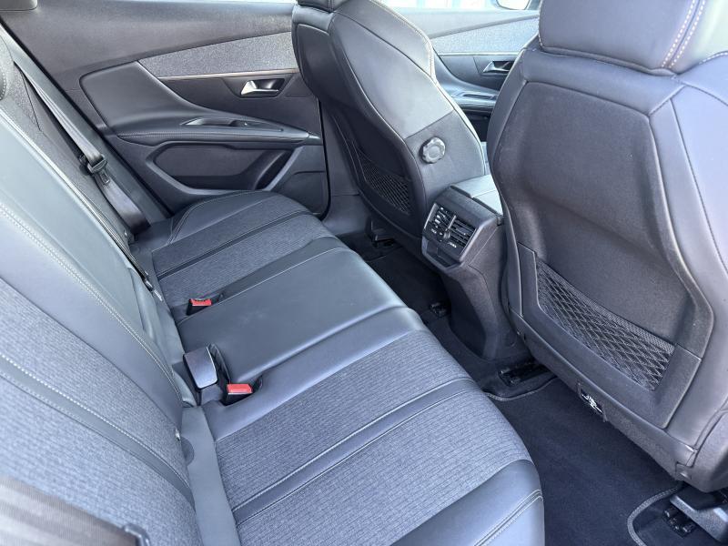 Image de la voiture Peugeot 3008