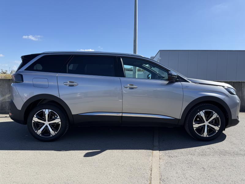 Image de la voiture Peugeot 5008