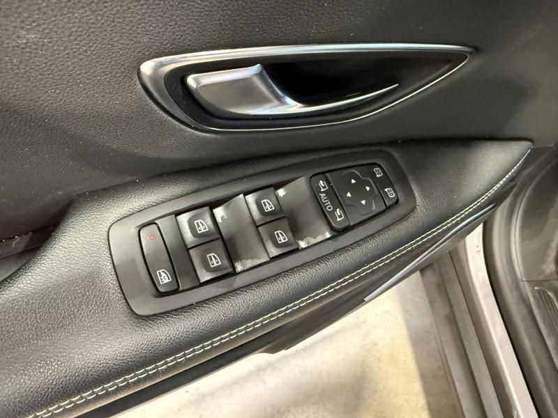 Image de la voiture Renault Scenic