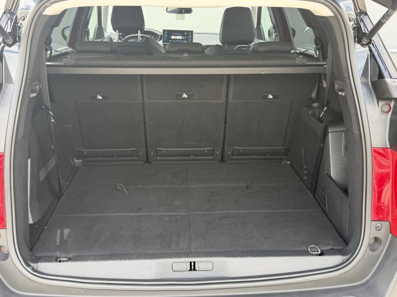 Image de la voiture Peugeot 5008