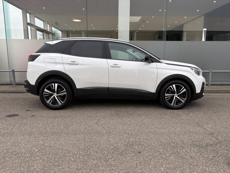 Image de la voiture Peugeot 3008