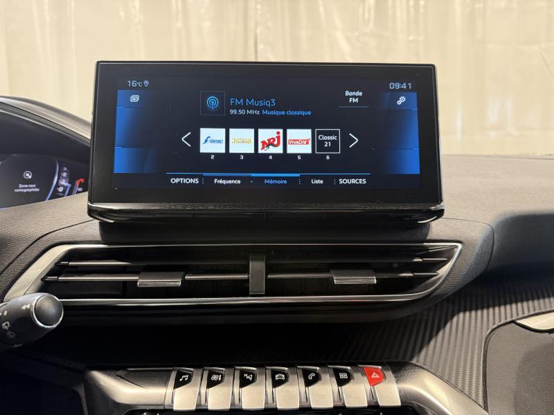 Image de la voiture Peugeot 3008