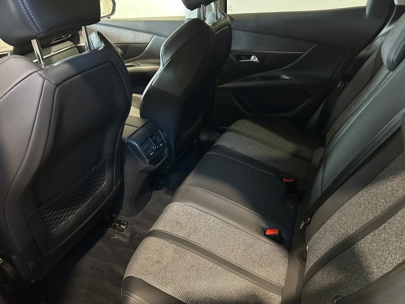 Image de la voiture Peugeot 3008