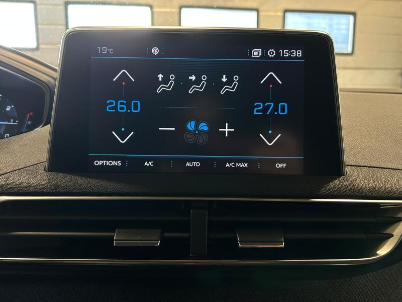 Image de la voiture Peugeot 3008