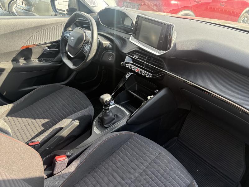 Image de la voiture Peugeot 2008