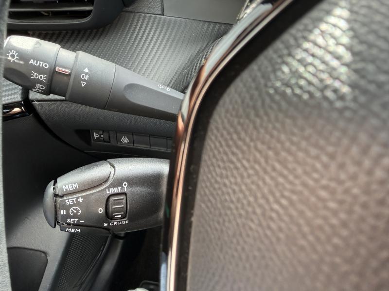 Image de la voiture Peugeot 208