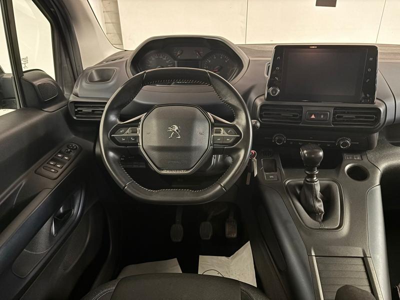 Image de la voiture Peugeot Rifter