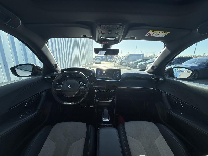 Image de la voiture Peugeot e-2008