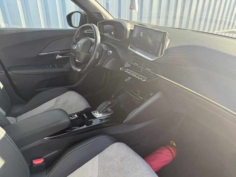 Image de la voiture Peugeot e-2008